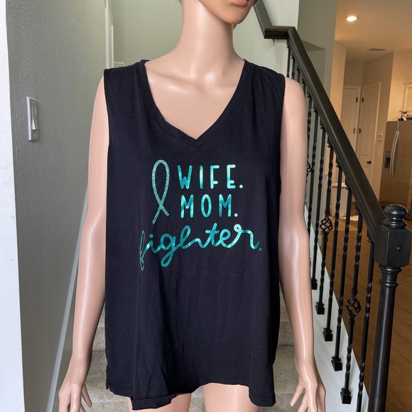 Old Navy Tank Top Black Women Sz XL TALL slightly used - Picture 1 of 8